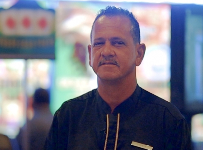 Aruba Marriott Resort & Stellaris Casino ta un universidad den brinda servicio di calidad
