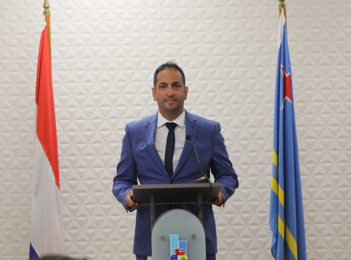 Ministro di Salud trahando riba plan pa sigui bay dilanti y siña biba cu Coronavirus