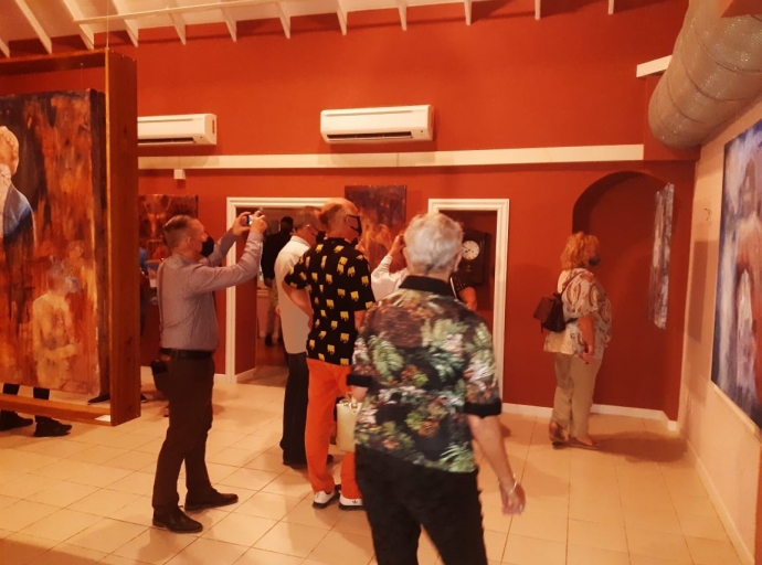 Museo Arqueologico Nacional Aruba cu bunita exposicion riba 'Dia di Betico'