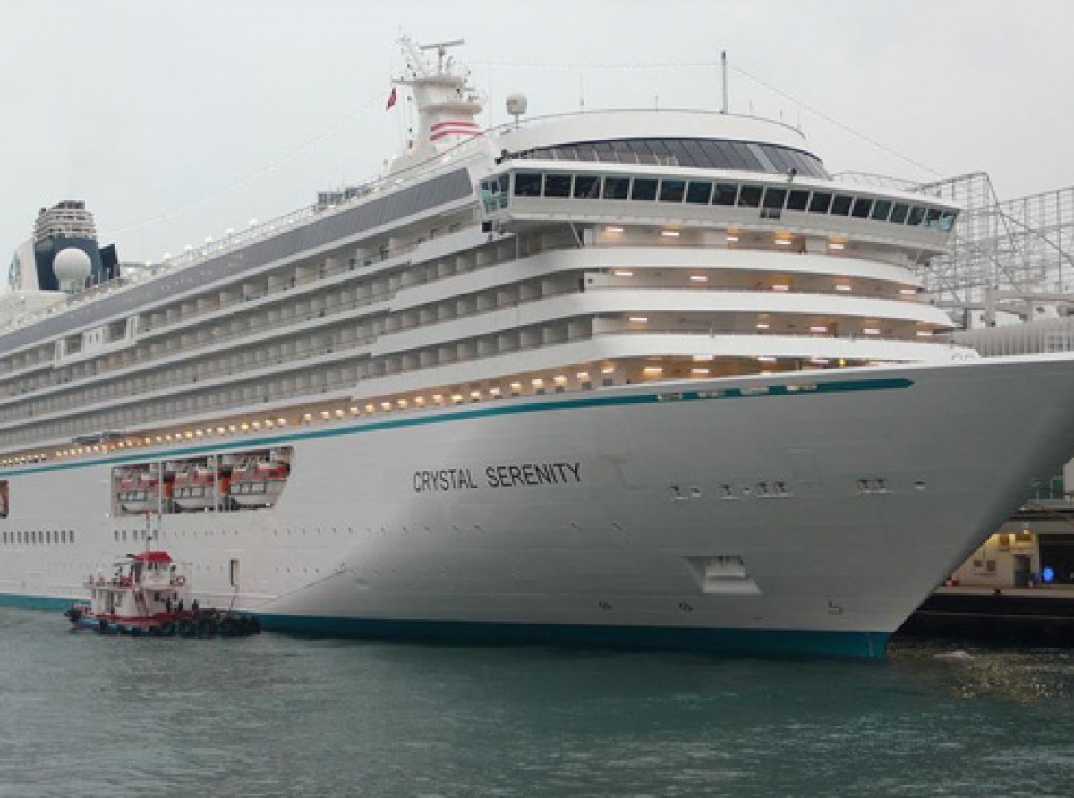 Diasabra e crusero Crystal Serenity lo finaliza su viahe na Aruba y busca vuelo pa tur pasahero