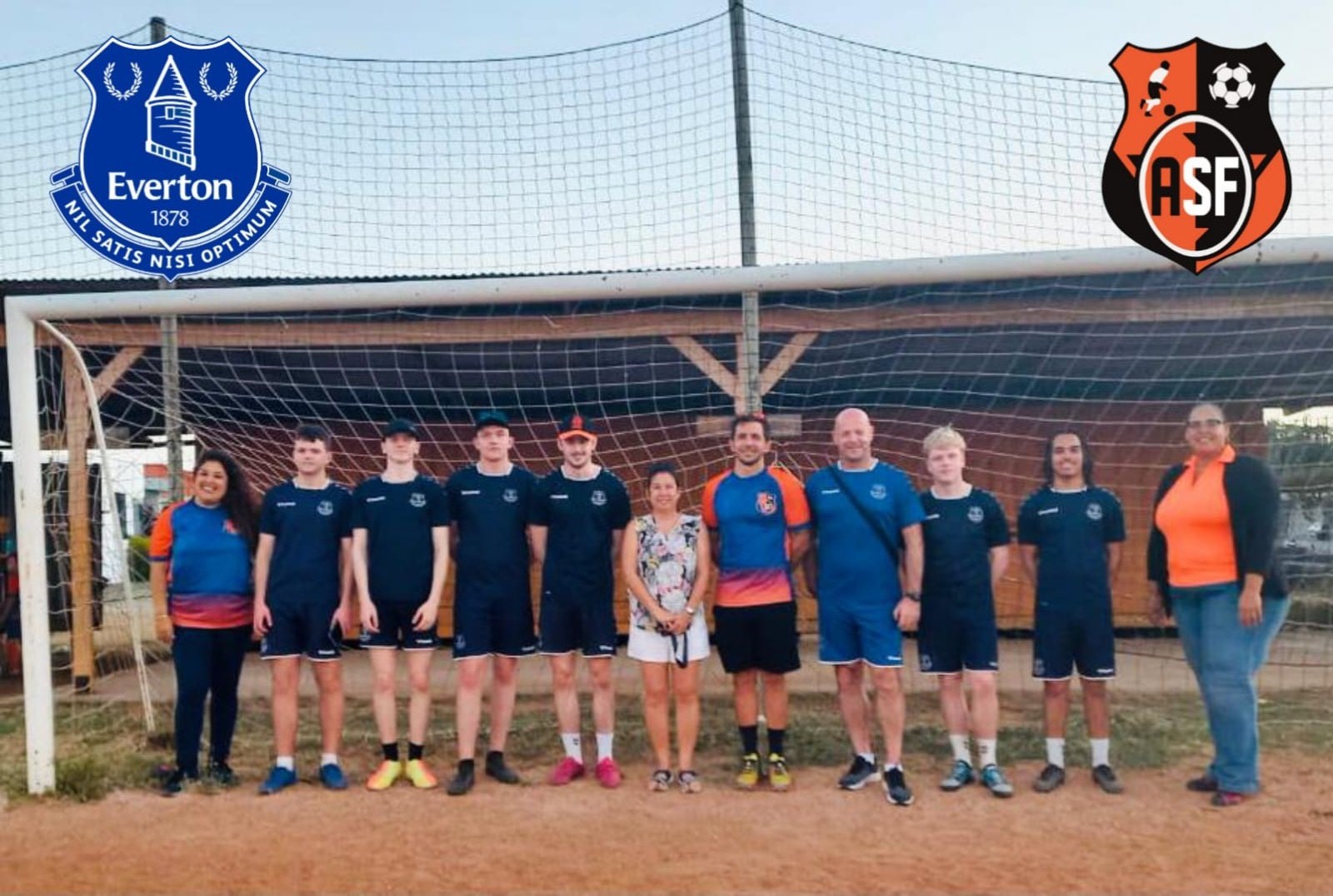 E club Ingles 'Everton Football College & Free School' a  practica cu Atletico Santa Fe!