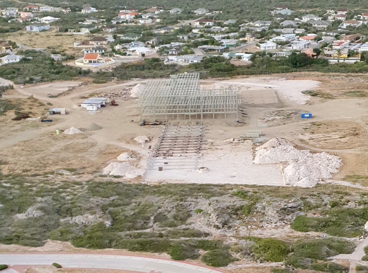 Proyecto hotelero na Sero Colorado lo tin impacto riba ecosistema marino y e biodiversidad di e area protegi