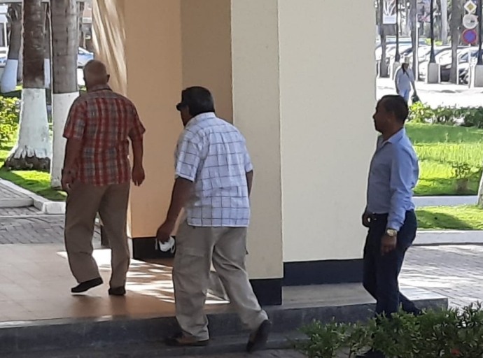 Taxistanan a bolbe bay den reunion cu Ministro