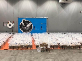 Rotterdam kier pa awor cada container di fruta di Sur America wordo controla pa droga