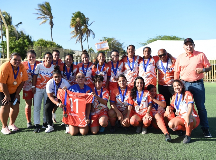 Ministro a felicita equiponan ganador di e Copa Aruba Bank di Damas