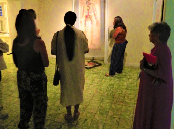 Otro oportunidad pa guia personal di e exposicion “Fissures” na MANA