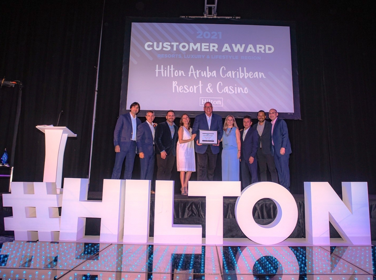 Hilton Aruba Caribbean Resort a logra gana 4 premio grandi di Cadena Hilton