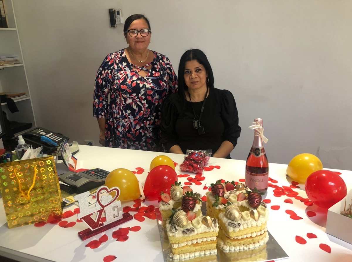 Charline Croes ta celebra 25 aña di servicio na Oduber Golden Palace & Boutique