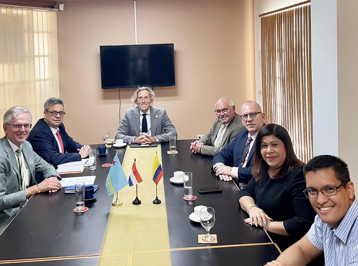 Encuentro positivo entre sector medico y embahadornan di Colombia