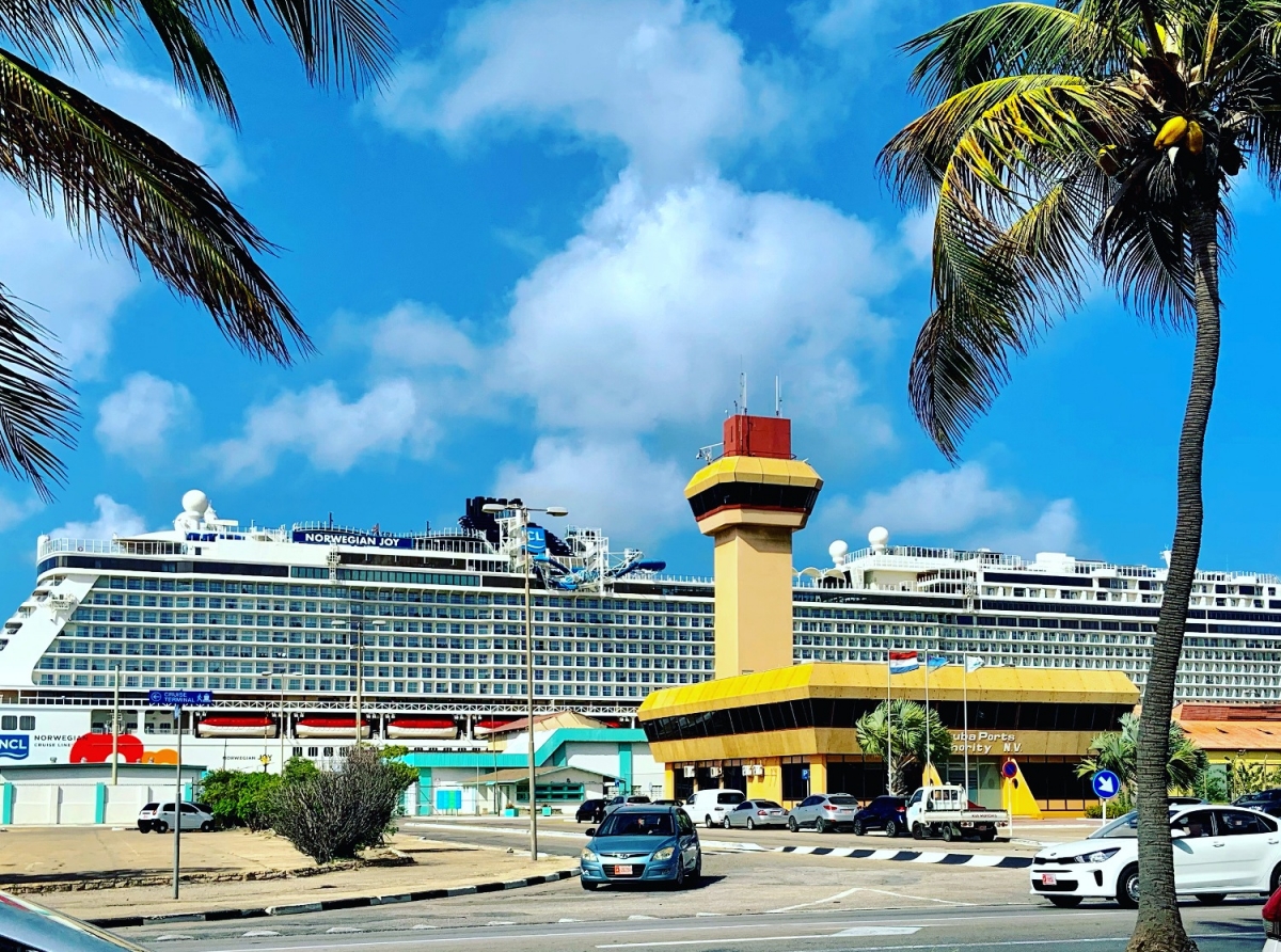 Trahadornan di Aruba Ports Authority a escoge pa FTA den Referendum