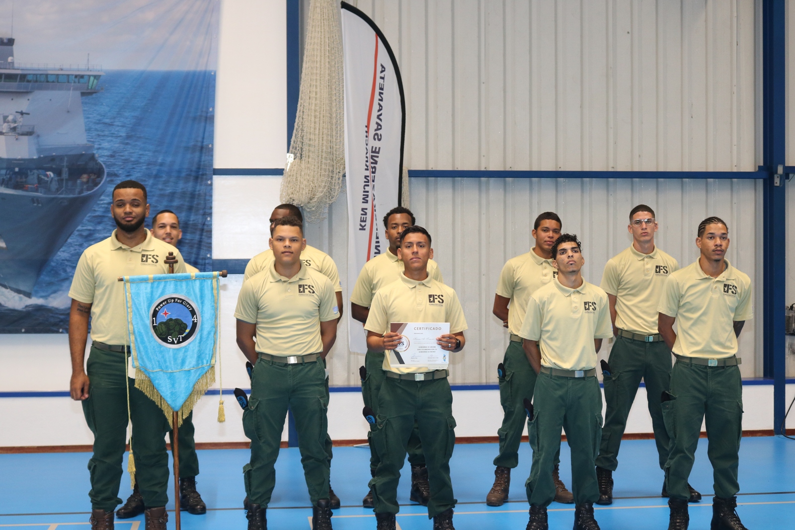 Minister Tjon ta felicita e dies graduado di e trayectoria di Formacion Social