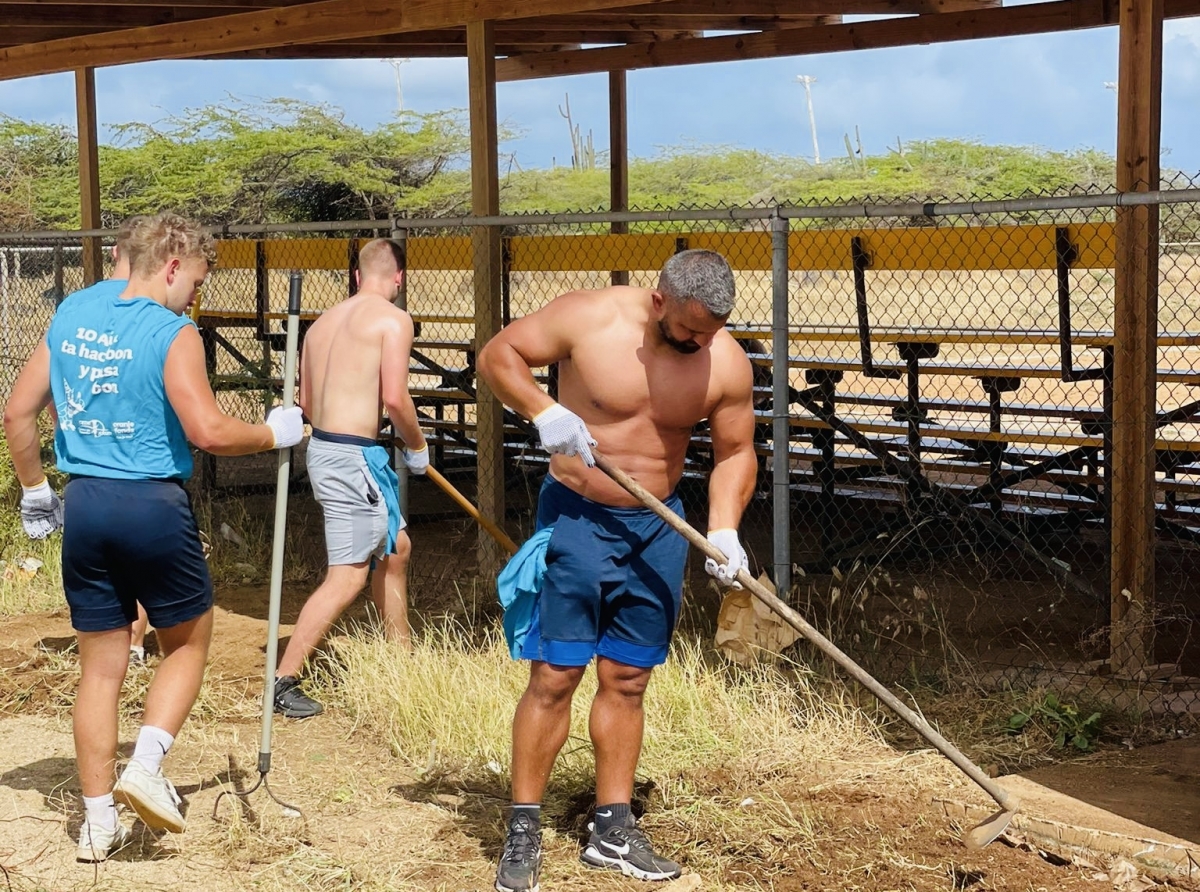 Hopi yudanza di Aruba Doet pa veld di Atletico Santa Fe