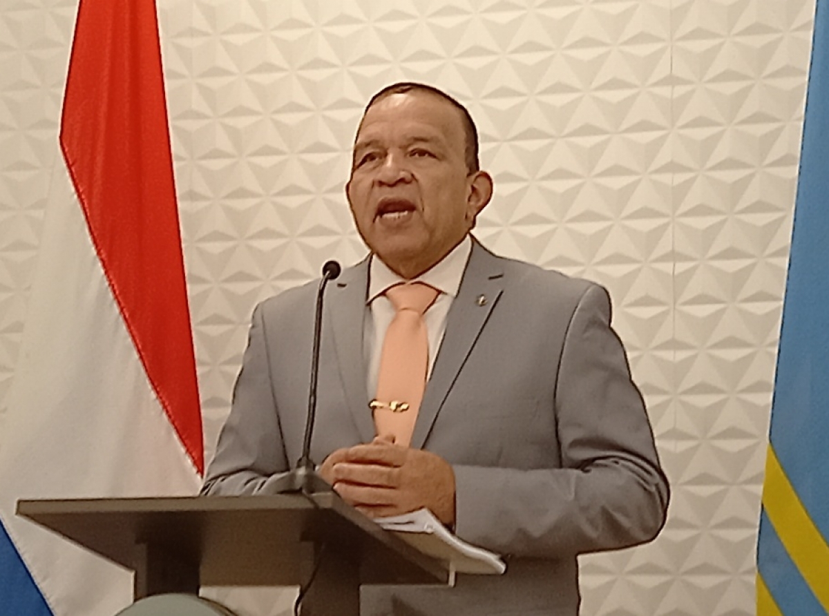 Minister Endy Croes hopi satisfecho cu reunion fructifero entre Ministernan di Enseñanza di Reino