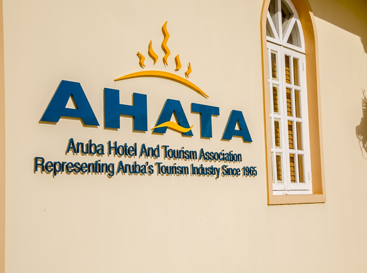 Grado di ocupacion di hotelnan na Maart 2022 tabata 74%