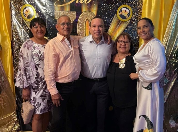 Ministro Endy Croes a felicita Dito Koolman cumpliendo 70 aña