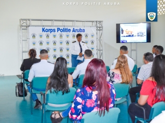 Un total di 52 polis a ricibi nan promocion gubernamental