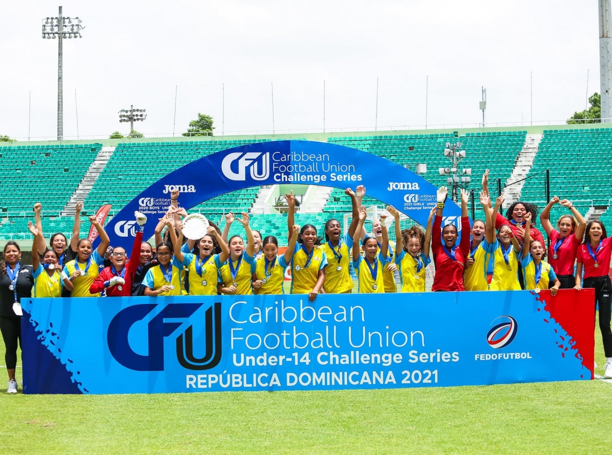 Seleccion Damas U14 di futbol ganado Copa Hubenil Gobernador Felipe B. Tromp