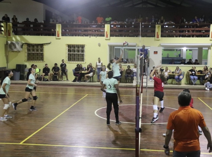 ALBO Volleyball Team a bira Campeon B klasse