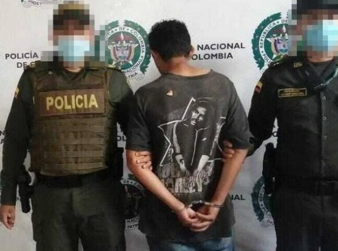 Homber na Colombia a mata su cacho cu intencion di come