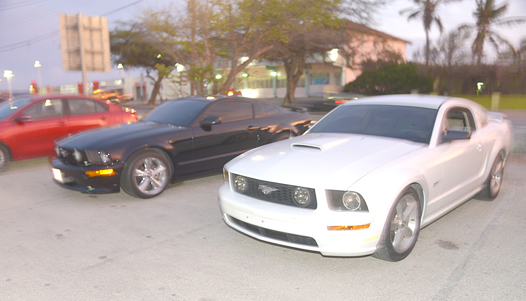 Porfin Mustang Club a tene su 2ndo anual Roland Thijsen Memorial Ride