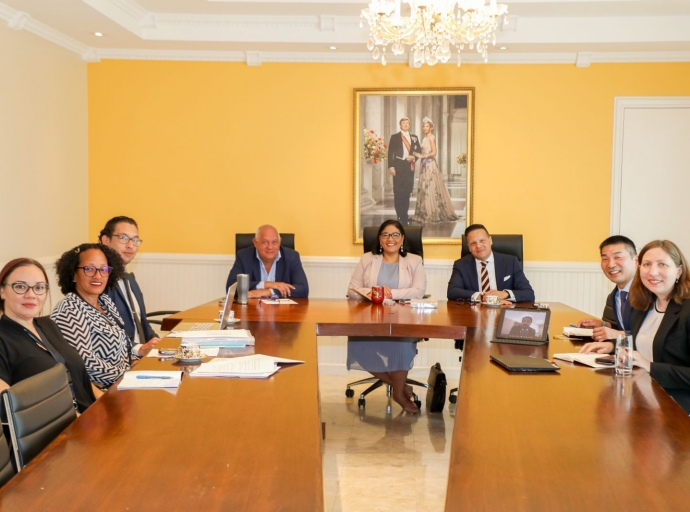 IMF ta na Aruba pa ricibi informacion financiero y economico mas actual