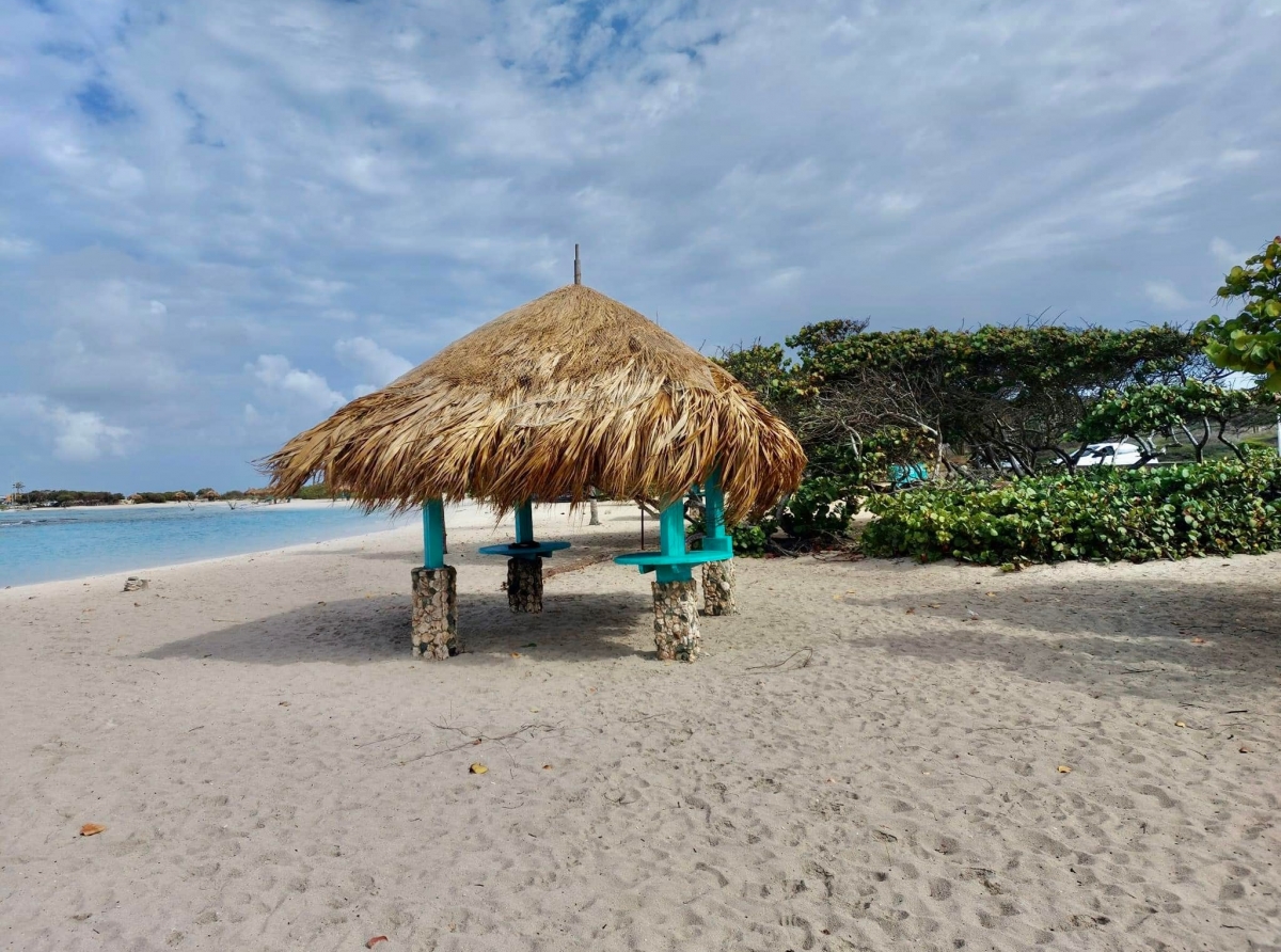 A drecha e palapanan na Baby Beach