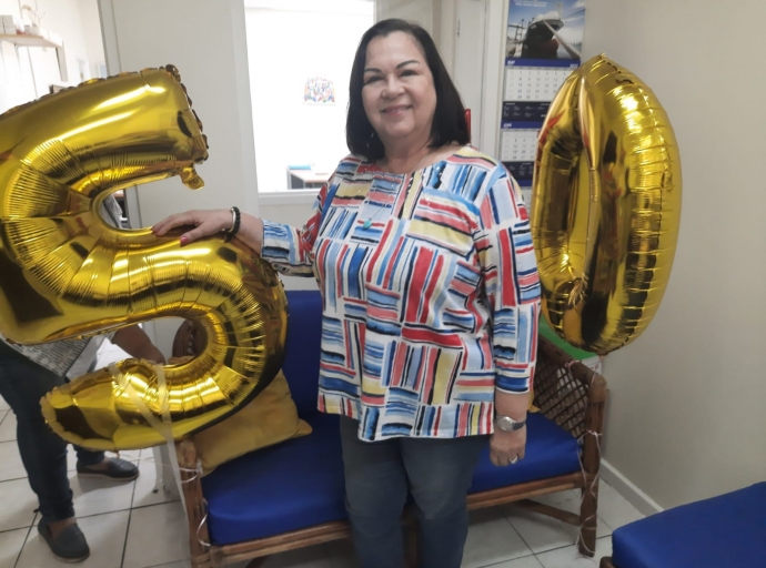Lidwiska celebrando su 50 aña di servicio na Casa Haime