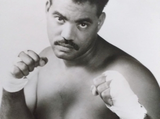 Roony Boye cumpliendo awe 55 aña den arte marcial