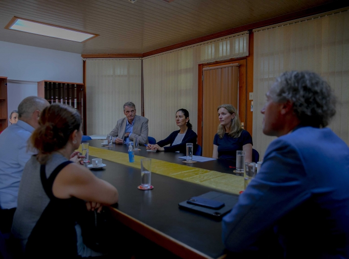 HOH contento cu relacion positivo cu Embahada Hulandes y hospitalnan di Bogota