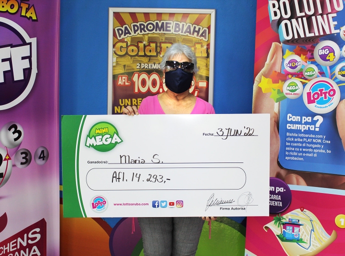 Maria a gana di dos premio di Mini Mega