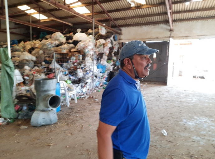 Na Aruba mes lo bay recicla boternan di glas den panchi di dak