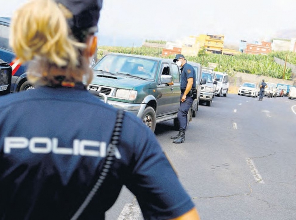 Muhernan estatura chikito awor tambe por bira Polis na Spaña