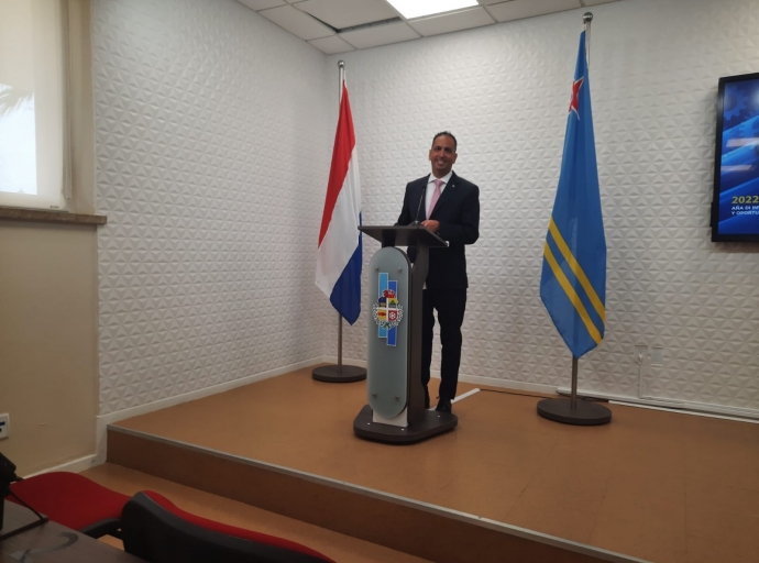 Alternativa di 'Eigen Bijdrage' por spaar 7 pa 8 miyon na gastonan di remedi