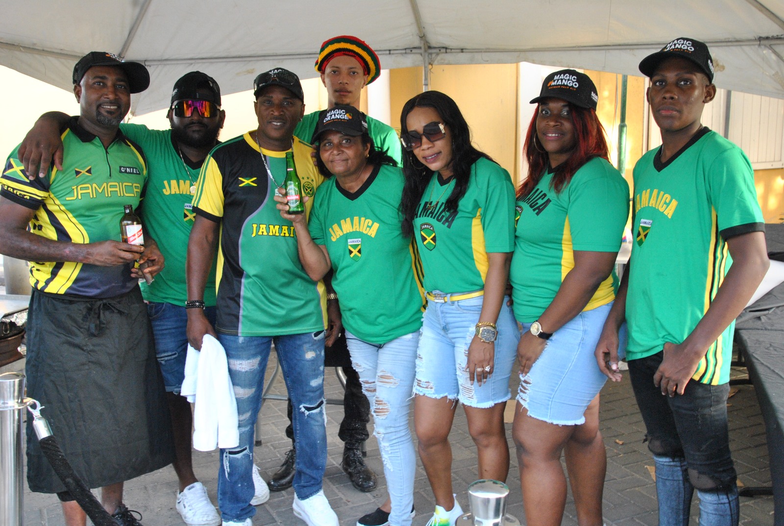 Asina nan a goza di Independence Day di Jamaica na Aruba