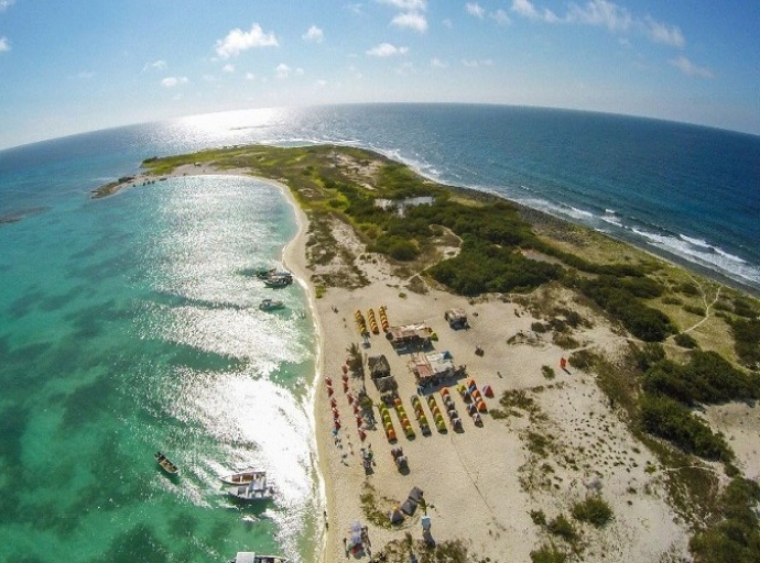 E proyecto turistico ambicioso ta menaza e ecosistema di isla La Tortuga