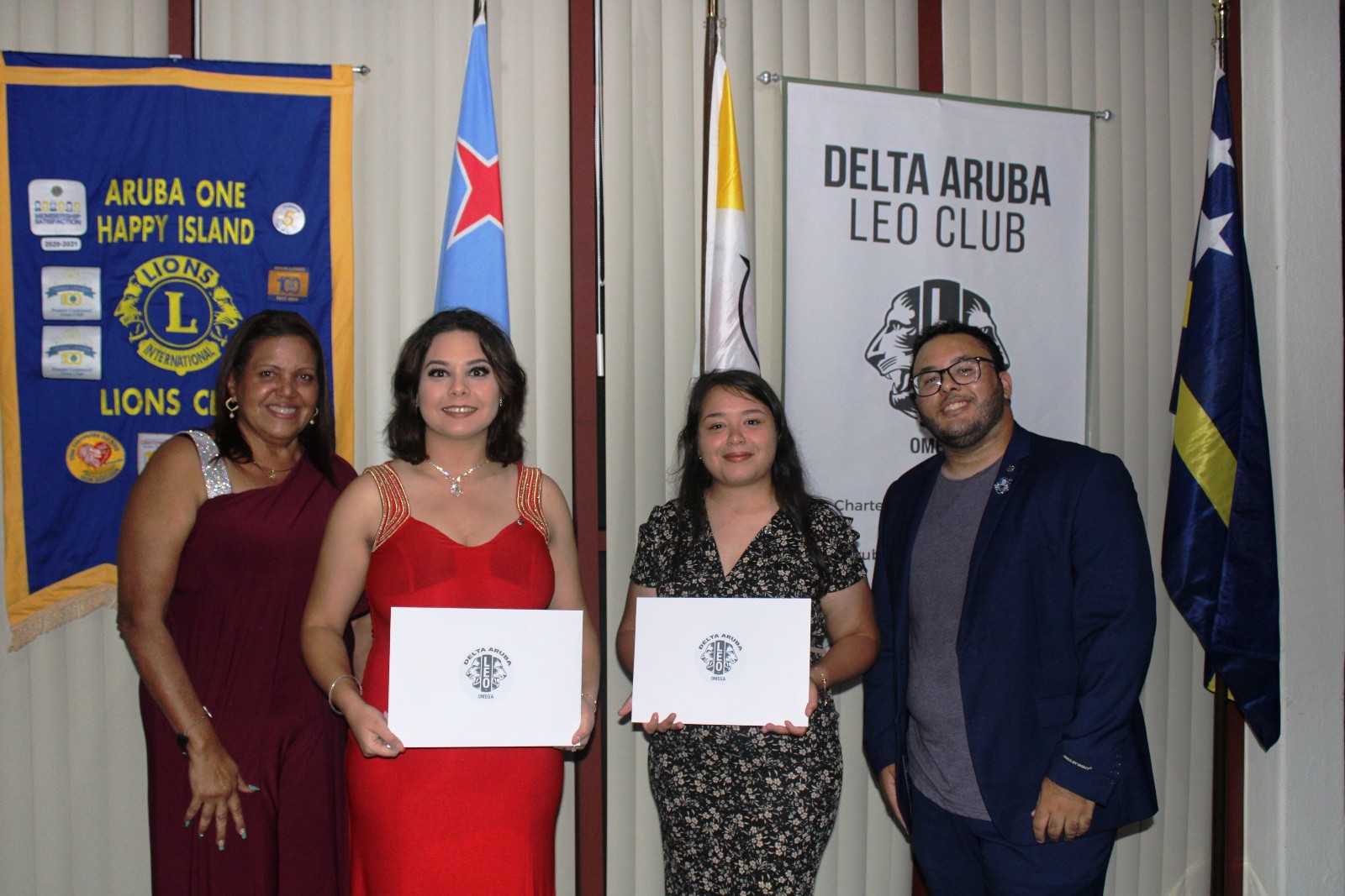 Delta Aruba Leo Club a huramenta dos miembro nobo