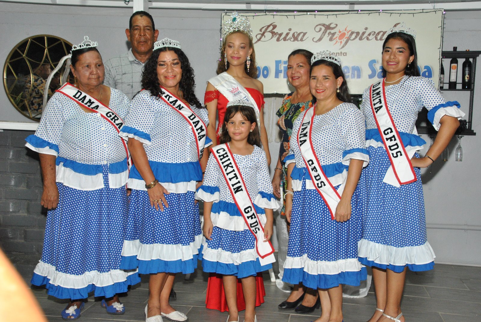 Grupo Fiesta den Sabana a corona nan Reinanan Cultural