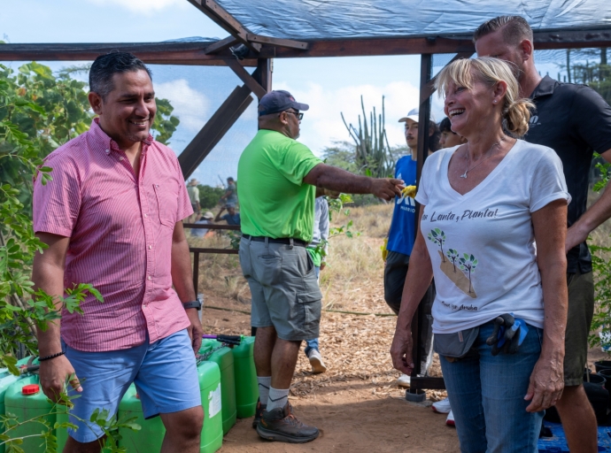 “Ban Lanta y Planta” cu nan mision pa planta 10.000 mata nativo rond di Aruba
