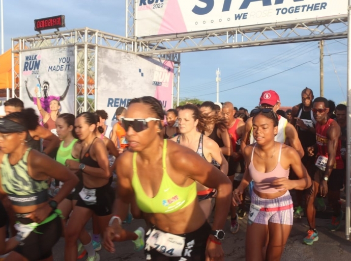 Perseverancia visible riba e 3er dia Walk+Run 2022 di Aruba Bank
