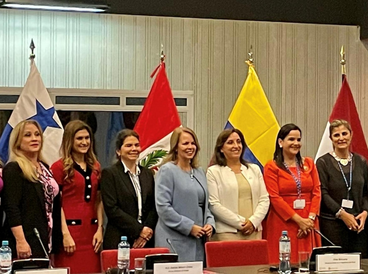 Prome Minister a participa na forum cu e ministernan femenino di Relacionnan Exterior di America