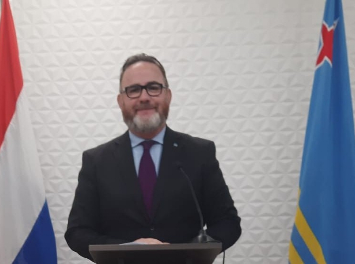 Minister Glenbert Croes ta anuncia e 'Mision Ecuador' cu e lo emprende Diabierna cu ta bin