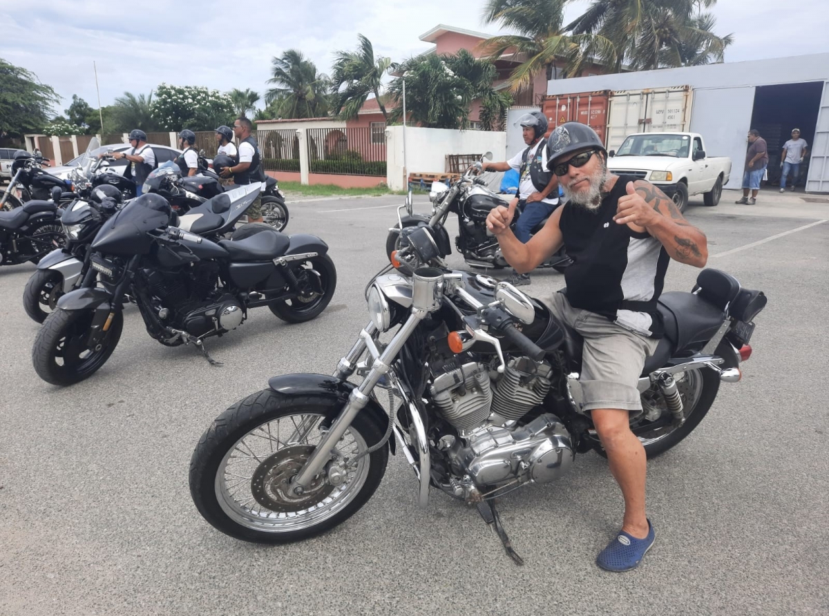 Exitoso ride di Seroe Biento Boys pa recauda fondo