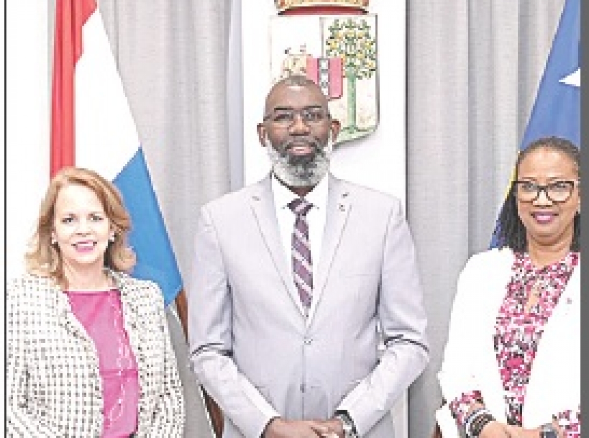 Prome Minister na Curaçao pa atende KOBB hunto cu minister Hoekstra y Premiernan di Curaçao y St. Maarten