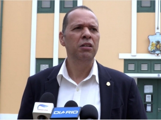 Sospechosonan bashando abao riba maneho dudoso di Benito Sevinger