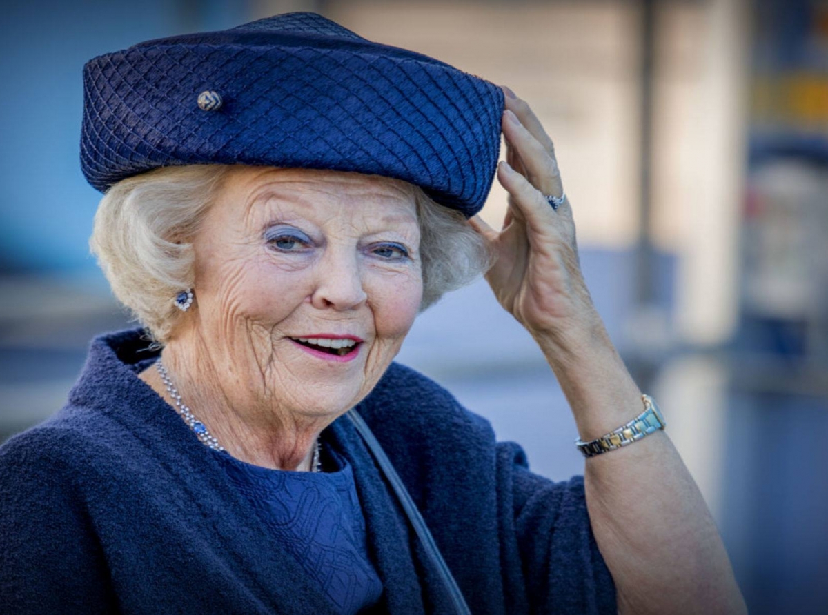 Prinses Beatrix lo ta presente na celebracion di 25 aniversario di Genootschap Nederland-Aruba