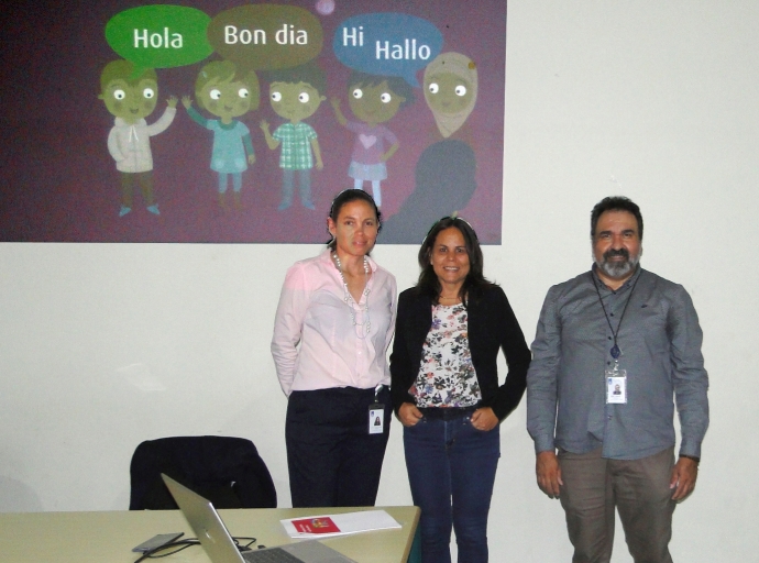 Departamento di Enseñanza cu ronda di consulta pa comunidad duna su opinion tambe