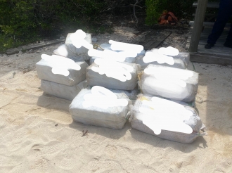 Wardacosta y Polis a intercepta droga riba tera y lama