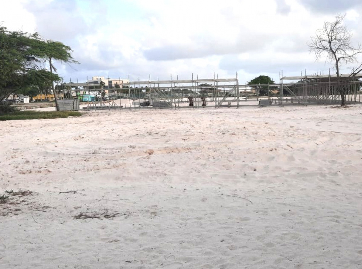 Preparando di awor caba pa Aruba Open 2022 di Beach Tennis