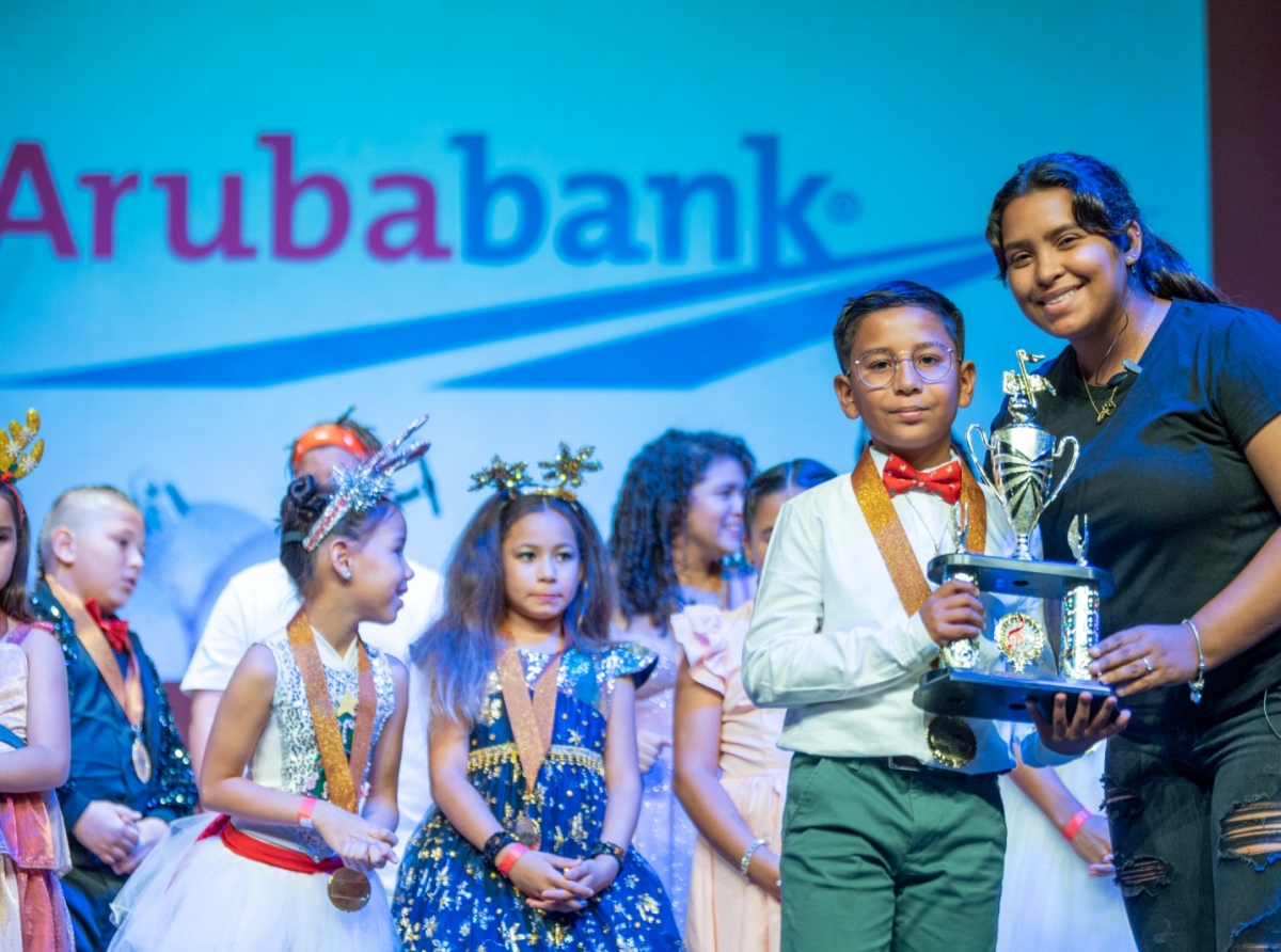 Aruba Bank contento di a patrocina e di 10 edicion di Kids & Youth Christmas Song Festival