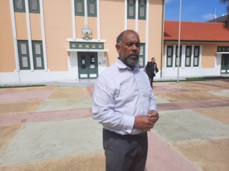 Fiscal a exigi 5 aña di prison pa Parlamentario Benny Sevinger